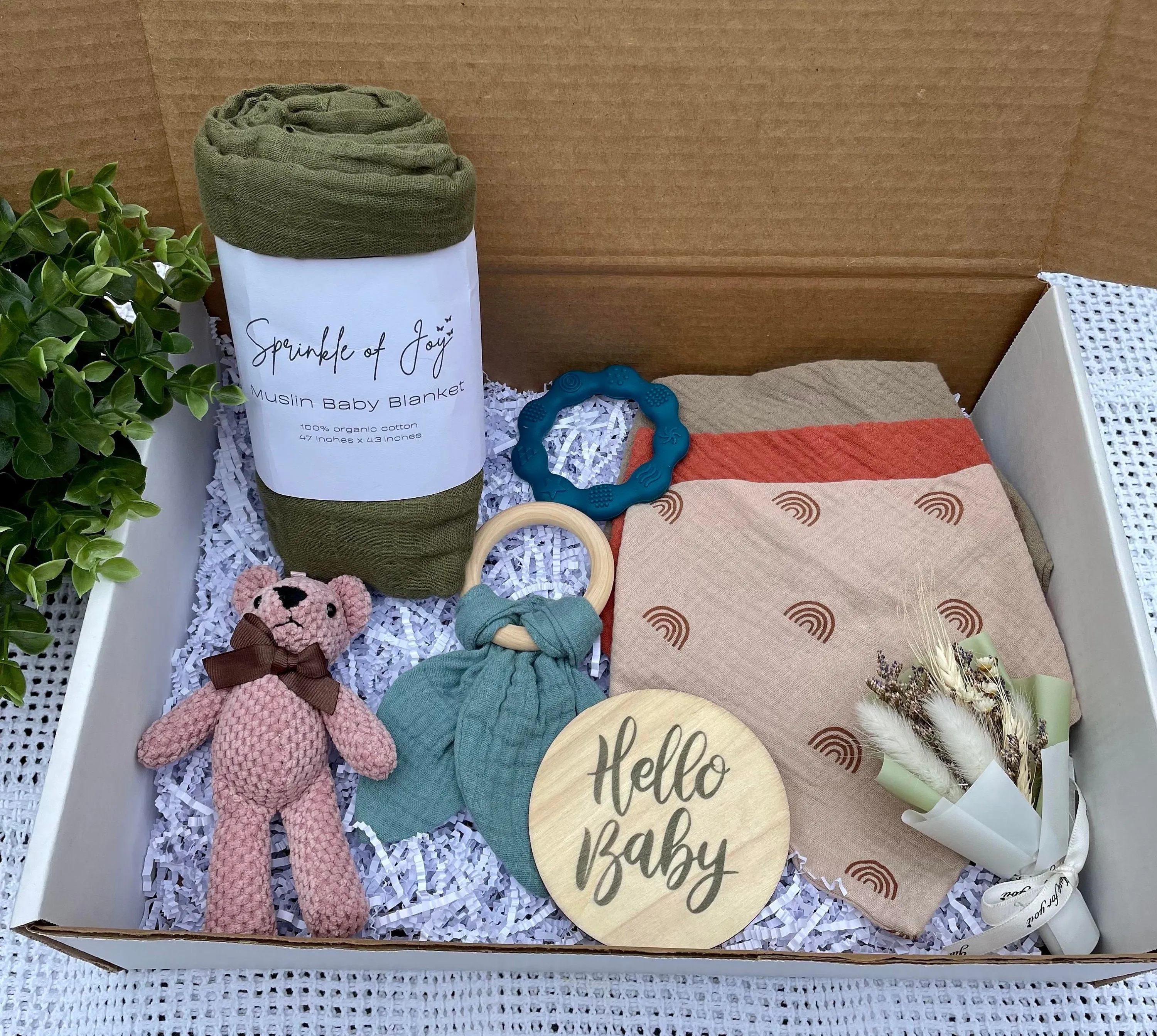 Box of Joy New Baby, New Mom Giftbox, Baby Boy Gift, Baby Girl gift, Expectant Mom Gift, Baby Shower, Mama, New Baby, Baby Blanket, Baby Bib