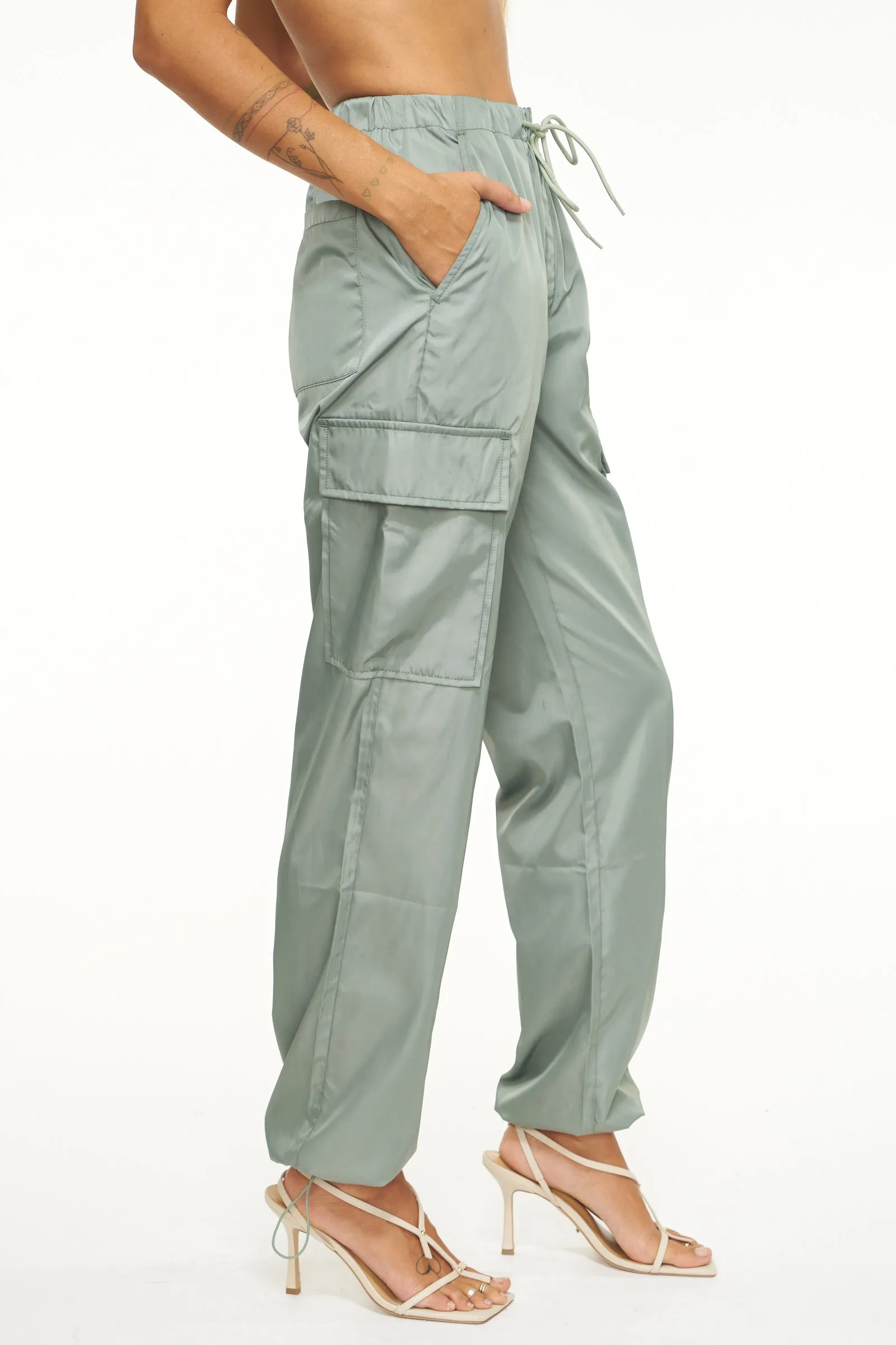 Jade Lightweight Cargo Trouser | Bluff Wash