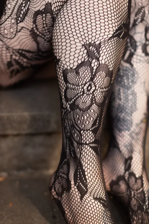 Plus Size Florals in Bloom Net Tights