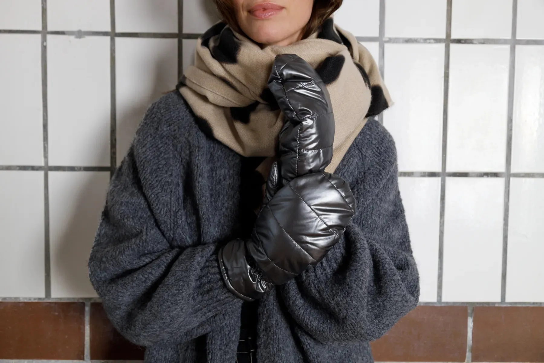 Rosalin Mittens Gun Metal